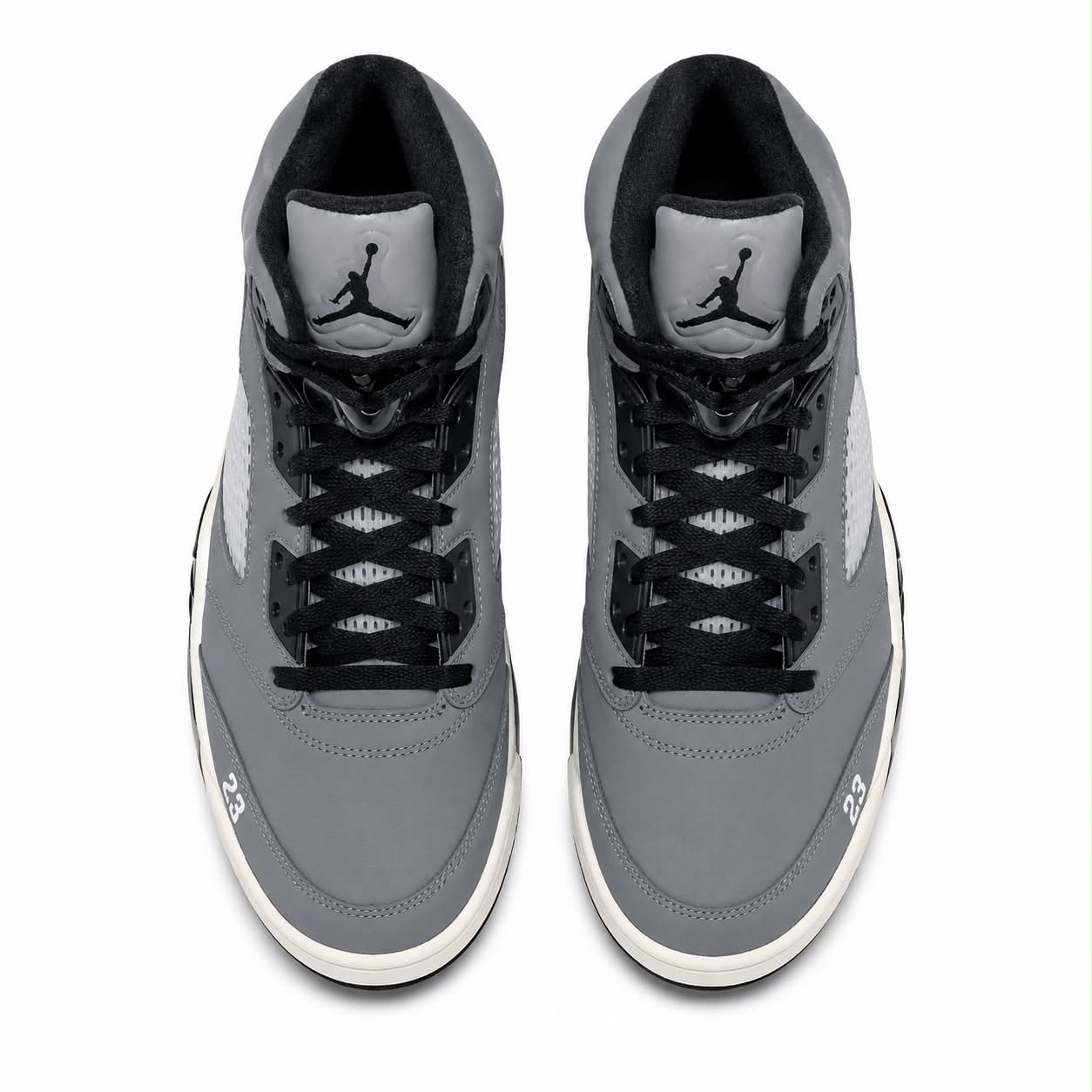 Bota Jordan 23 Cinza