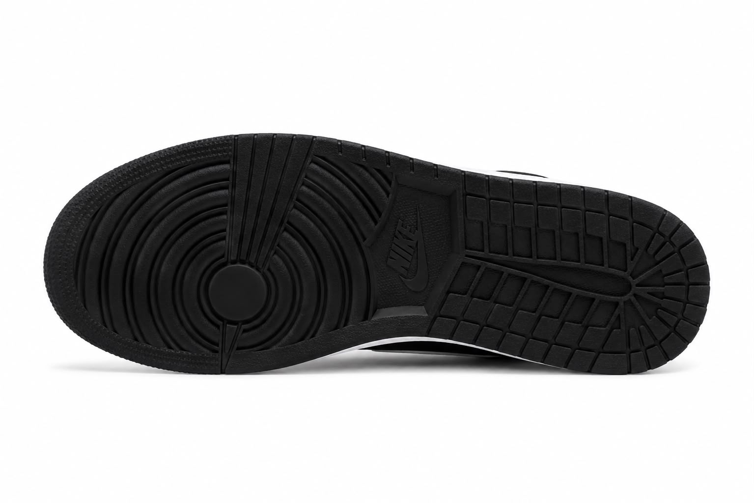 Nike Botinha Preto e Branco