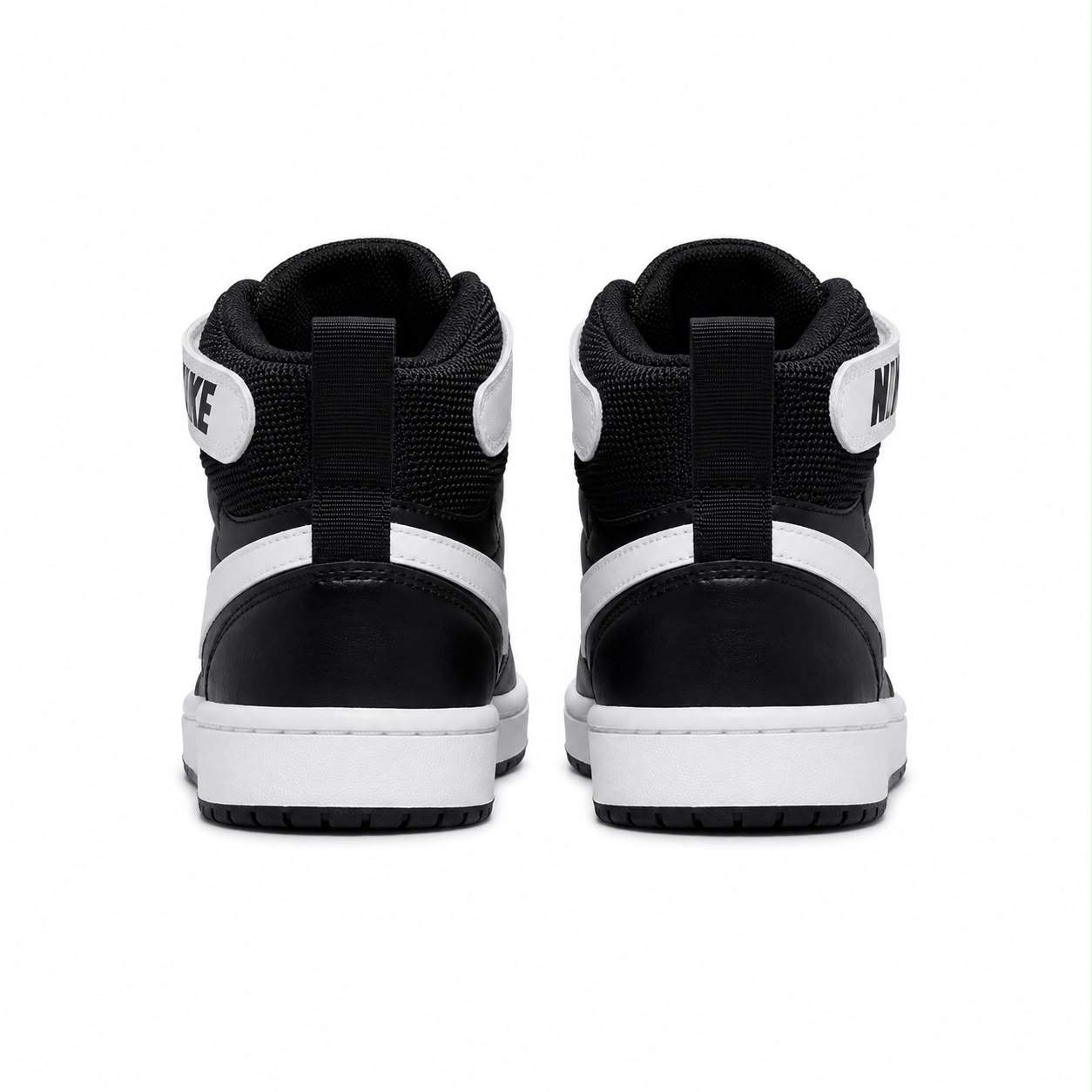 Nike Botinha Preto e Branco