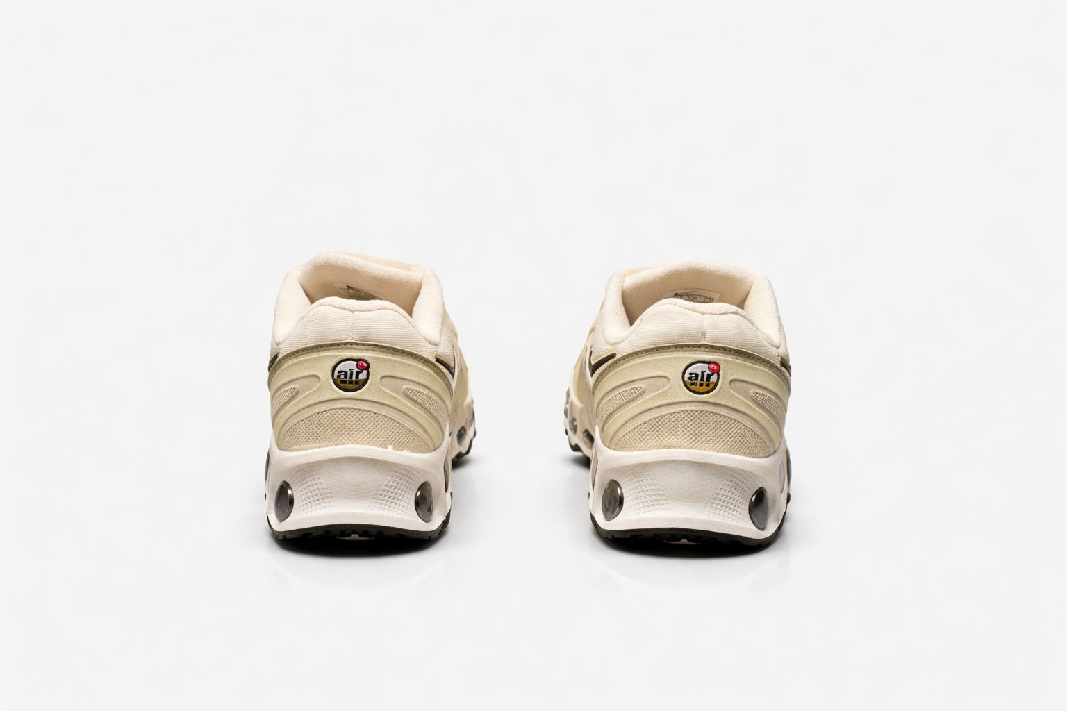 Nike DN Bege