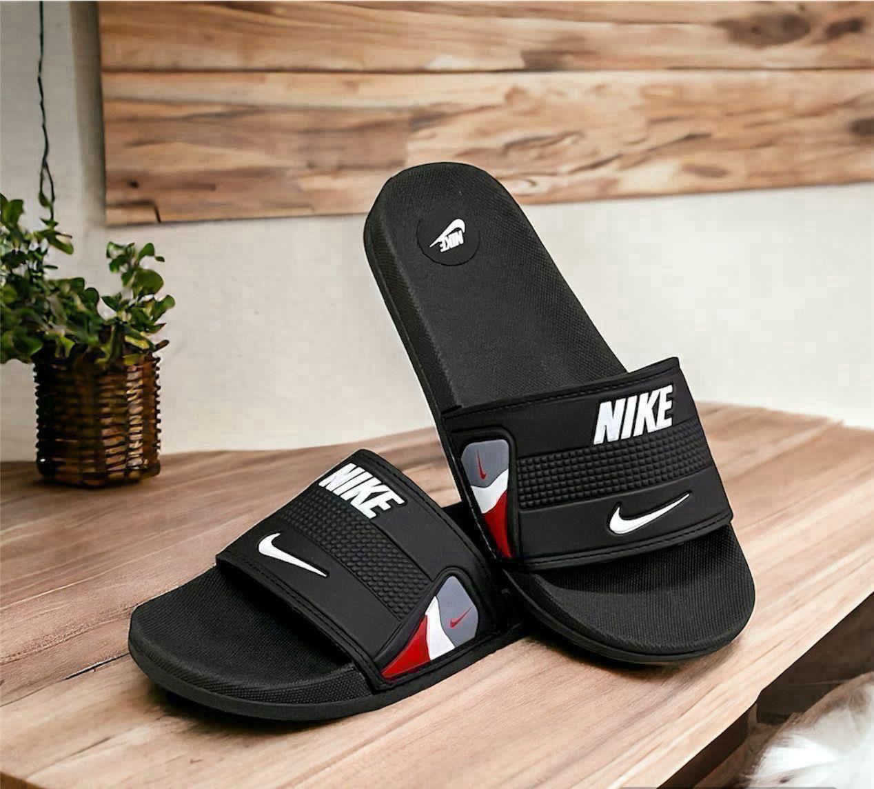 Slide Nike Preto C/Branco