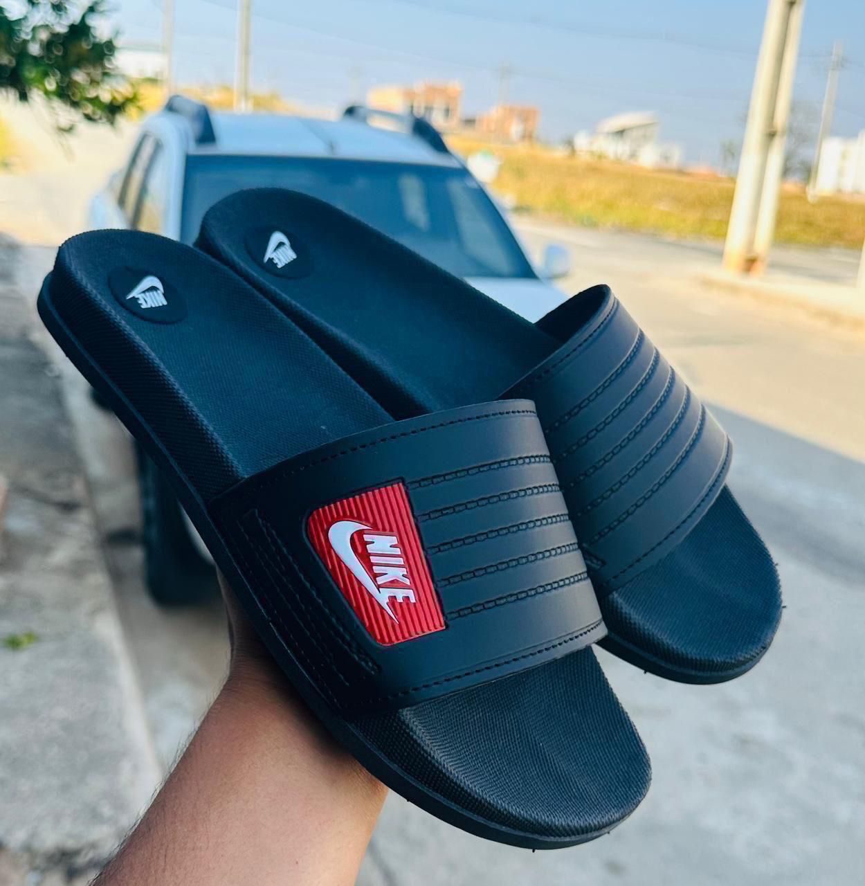 Slide Nike Preto C/Branco